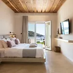 فندق Sea View 3*